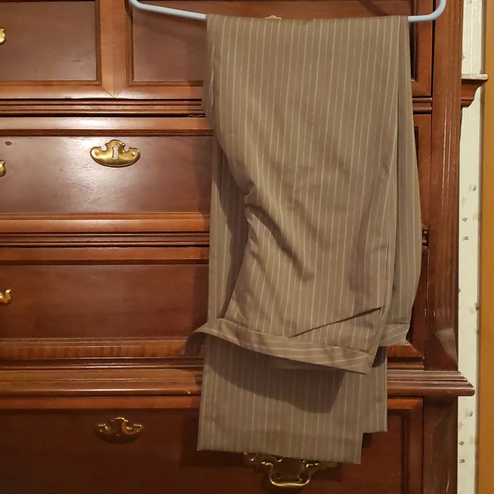 Juniors brown pin stripe dress pants - Picture 1 of 3